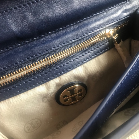 Tory Burch Crossbody Clutch Bag Navy Blue Gloria Suede turnlock embossed gold - Picture 12 of 16